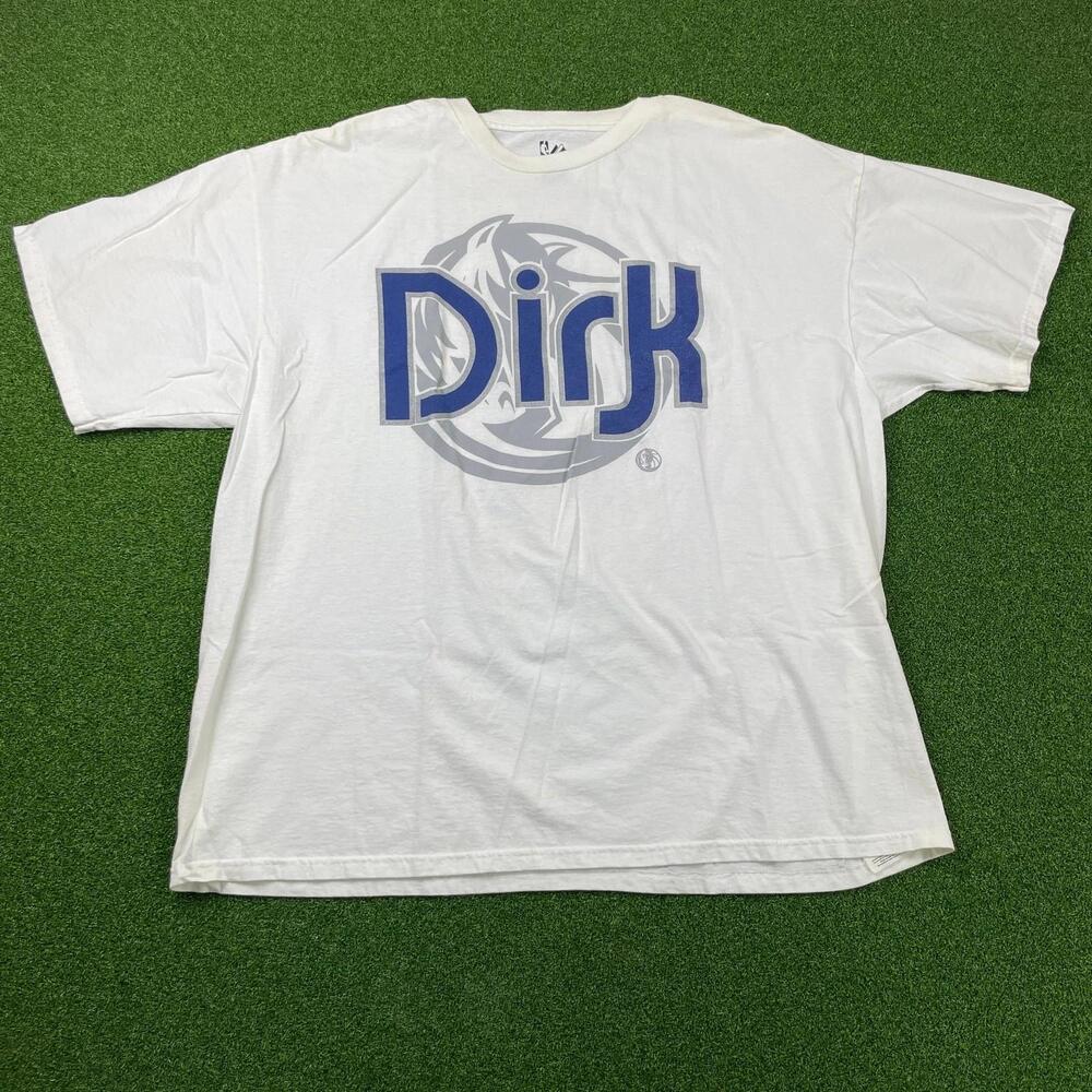 2000S  Majestic  Dallas Mavericks Dirk Nowitzki Graphic T Shirt